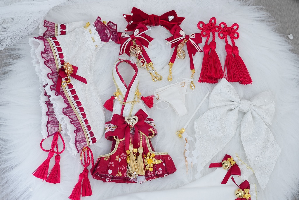 「巫女ちゃん、その耳は…?桜SP·赤」by machi服