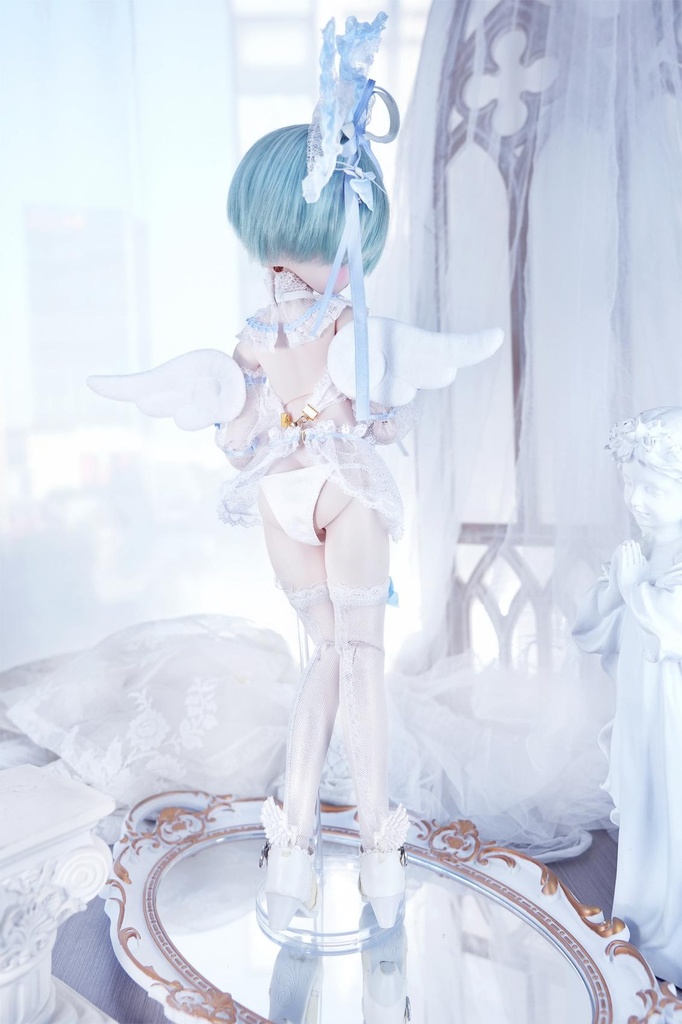 「ガーターベルトの妖精」 by Machi服