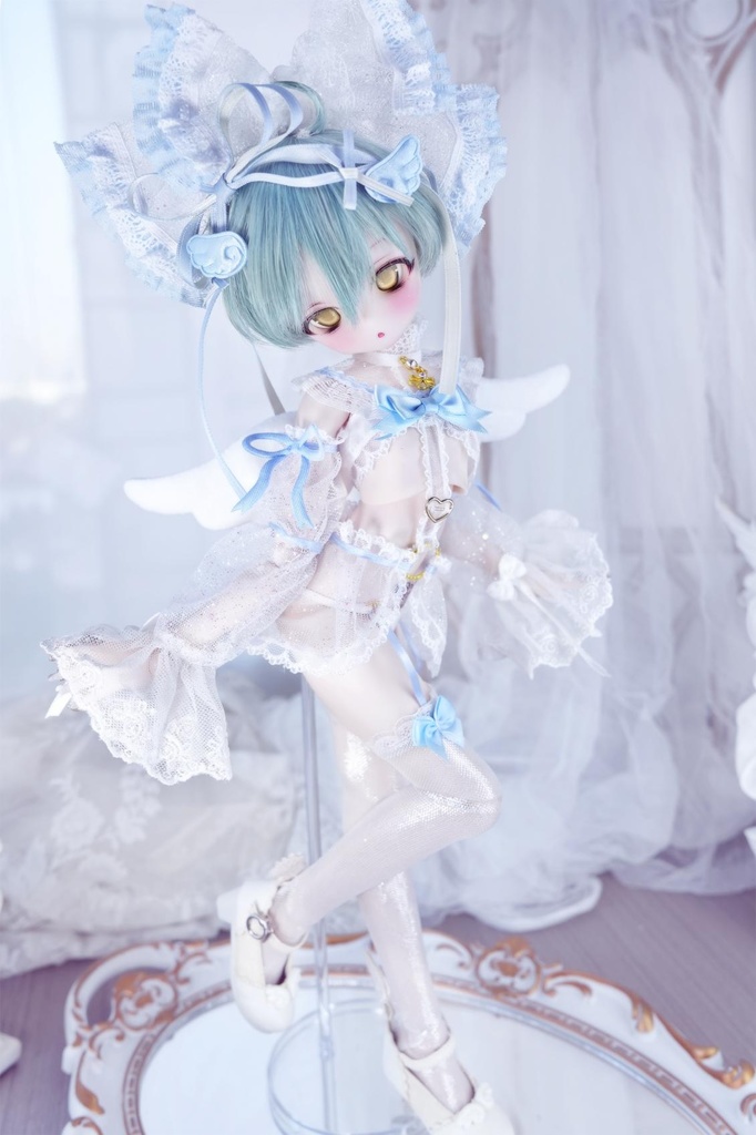 「ガーターベルトの妖精」 by Machi服