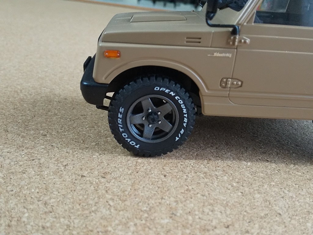 1/24ジムニ―用オフロードタイヤホイールセット