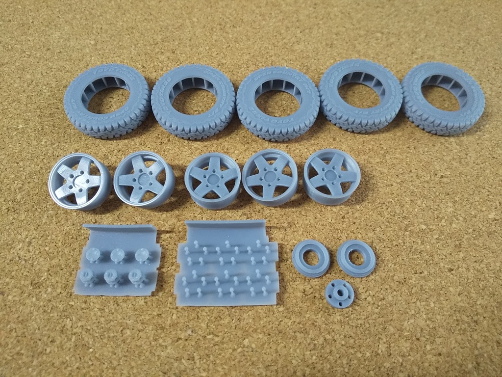 1/24ジムニ―用オフロードタイヤホイールセット
