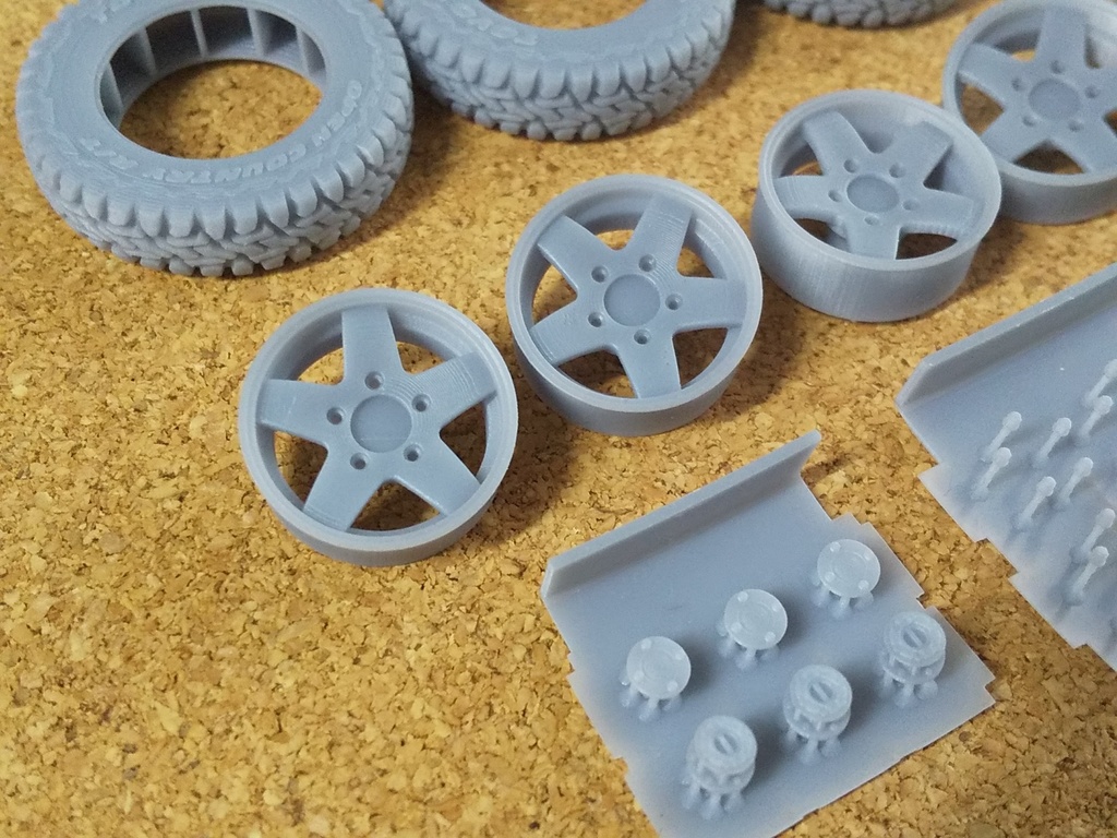 1/24ジムニ―用オフロードタイヤホイールセット