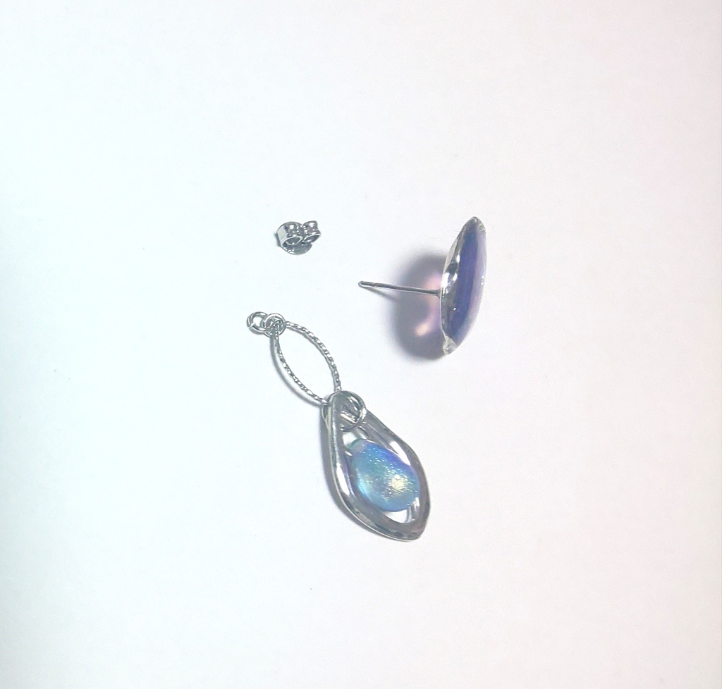 ウラオモテTEACHER イヤリング/ピアス