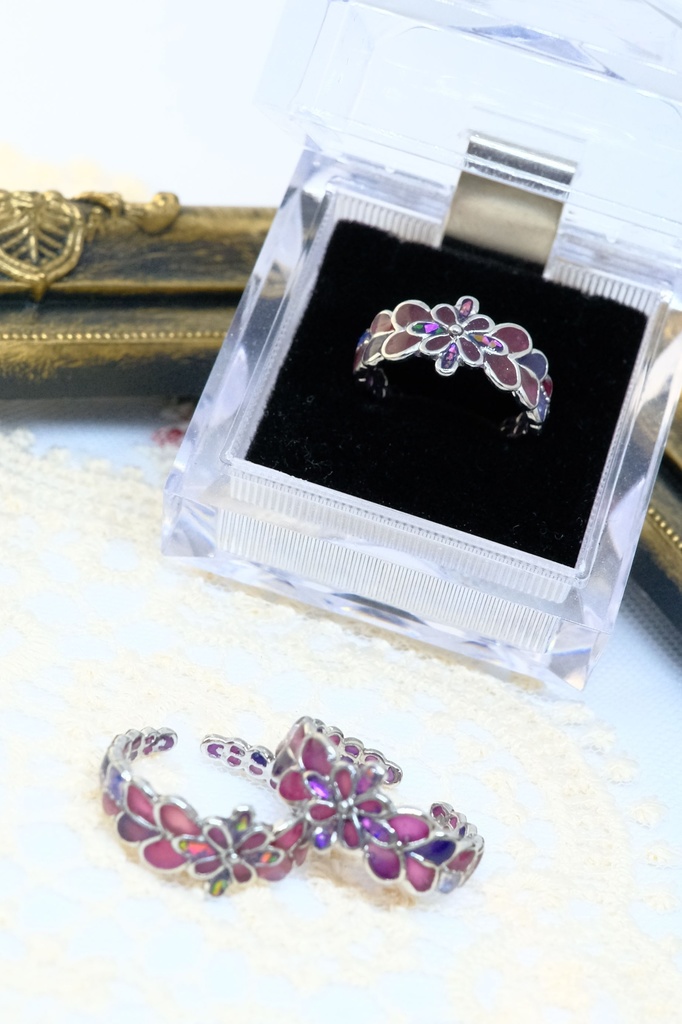 「ニヒルの祝祭」 イヤーカフリング