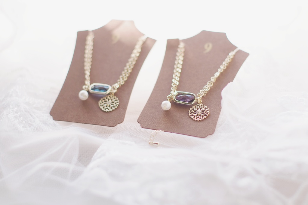 花色のブレスレット