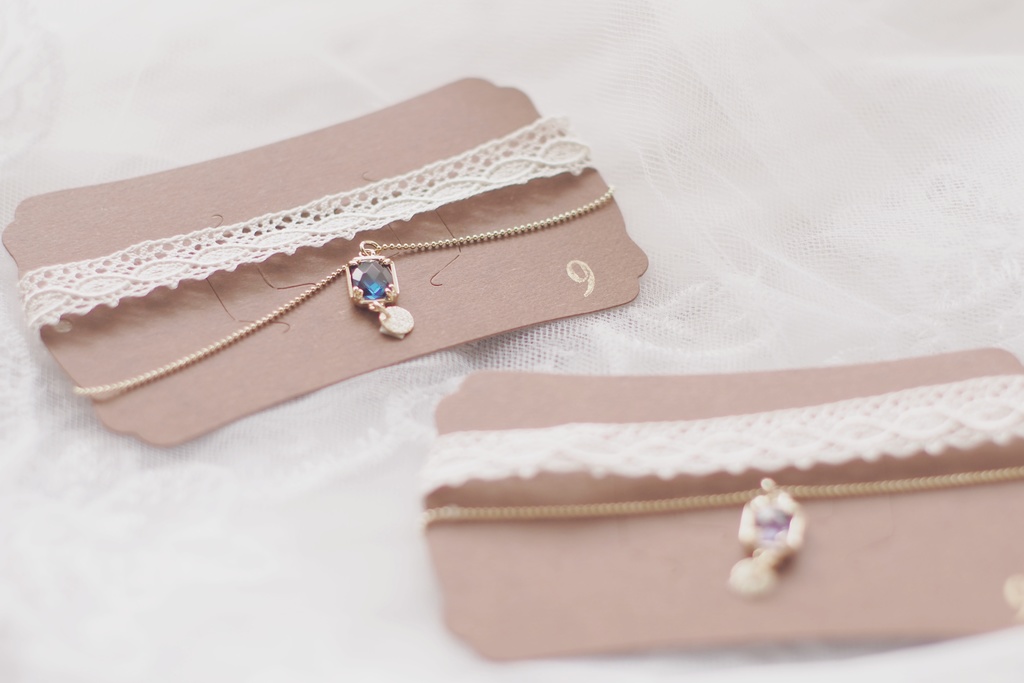 レースのブレスレット