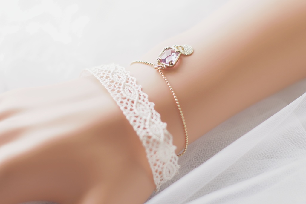 レースのブレスレット