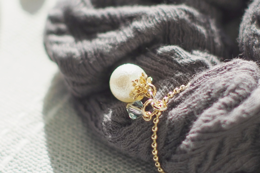 雪真珠のニットシュシュ