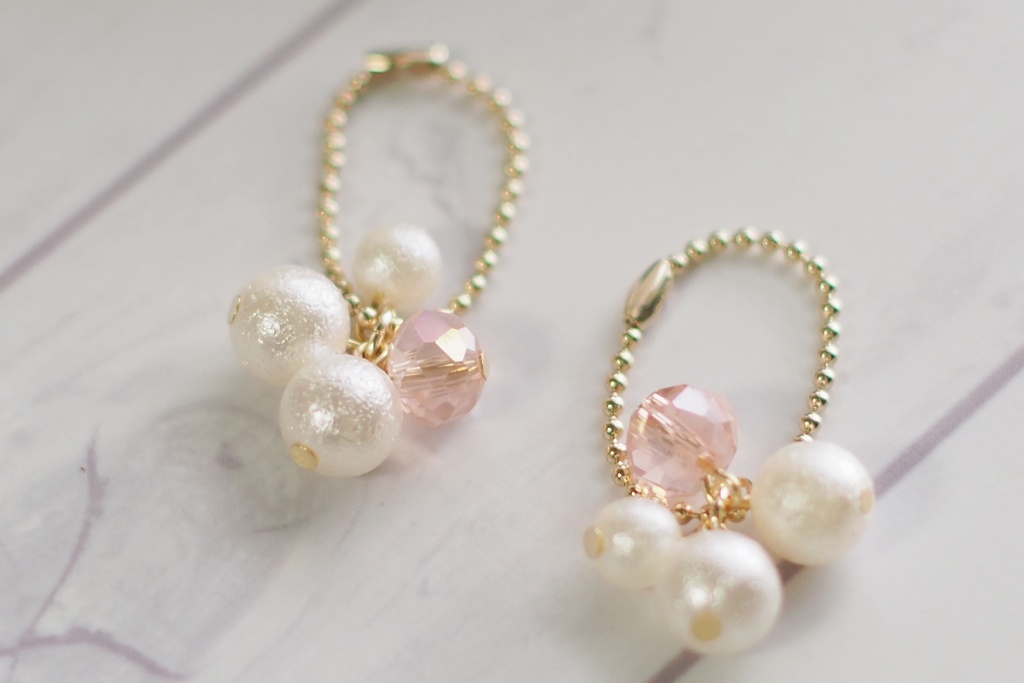 春色チェック柄のシュシュ