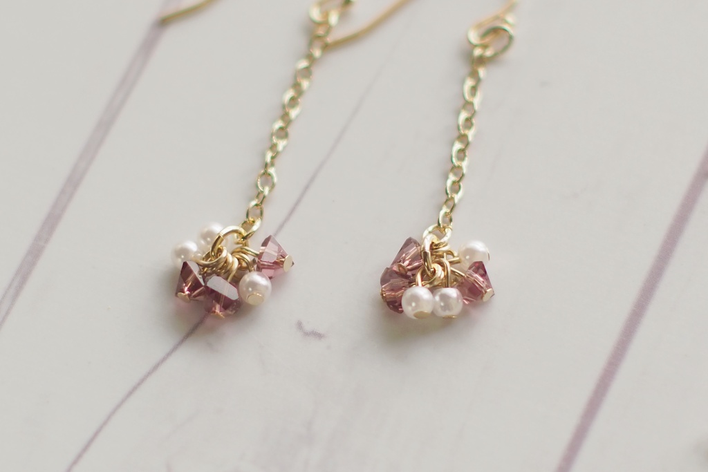 桜色硝子のピアス