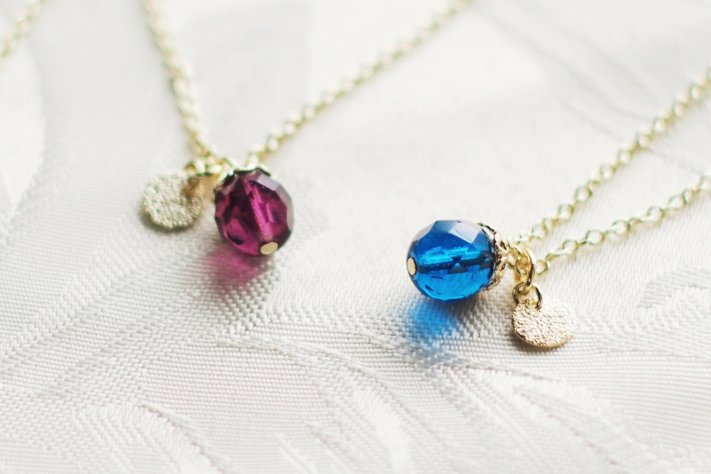 オリエンタルガラスのネックレス