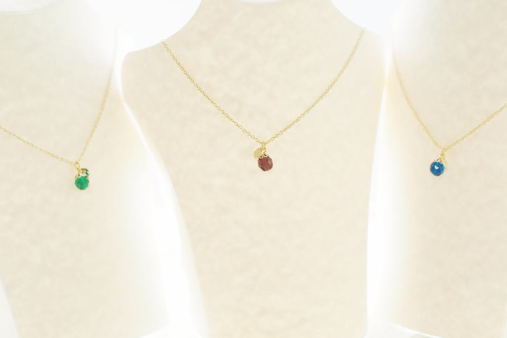 オリエンタルガラスのネックレス