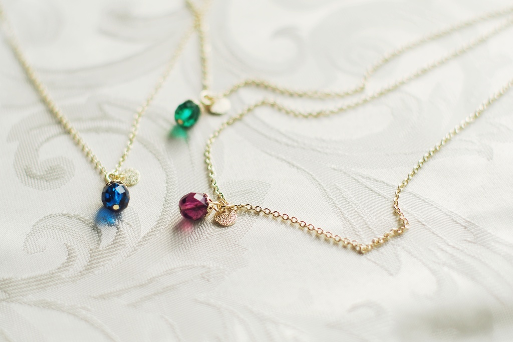 オリエンタルガラスのネックレス