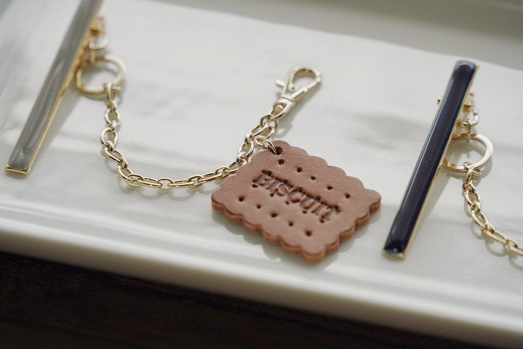 ビスケットのバッククリップ