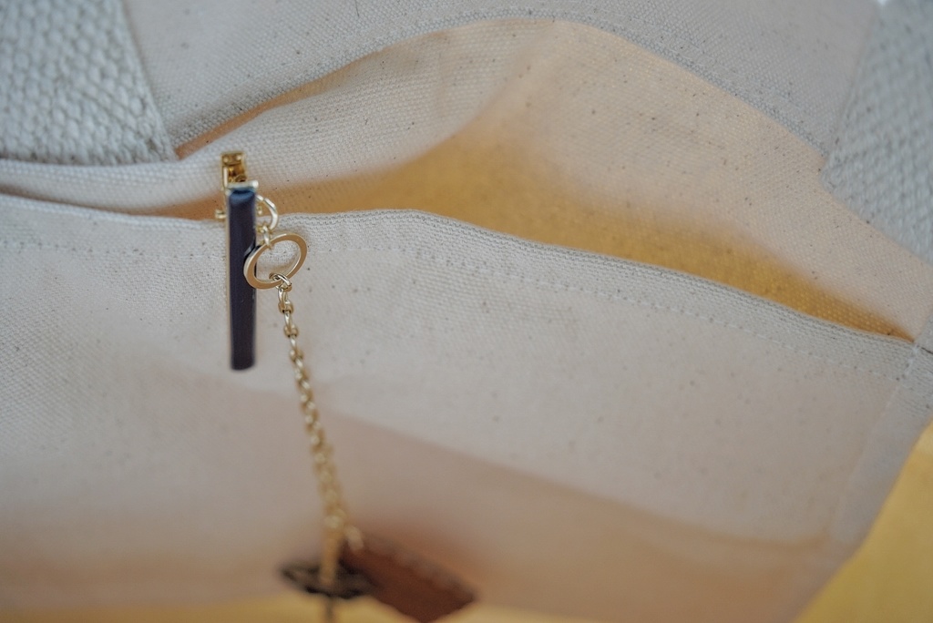 ビスケットのバッククリップ