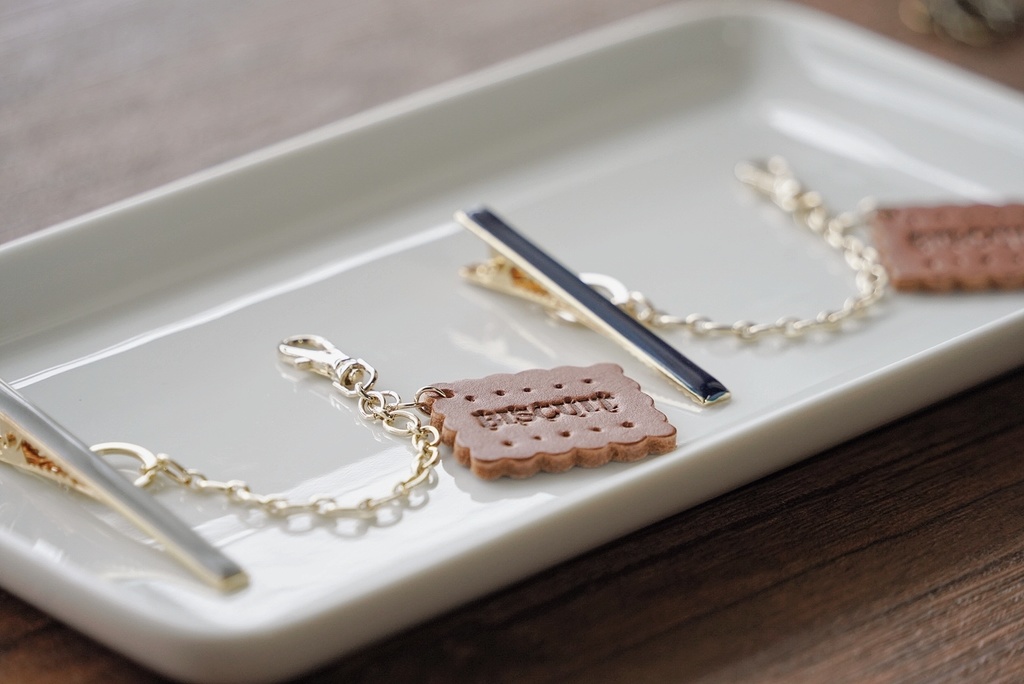 ビスケットのバッククリップ