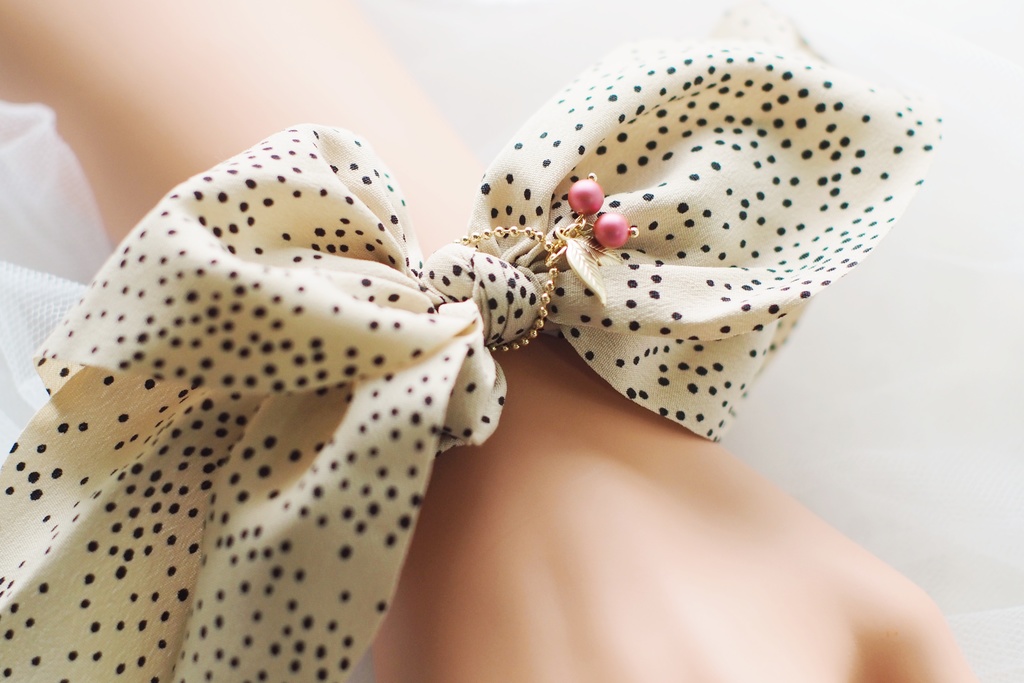 秋冬ベリーのドットシュシュ