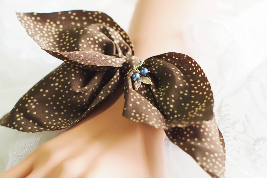 秋冬ベリーのドットシュシュ