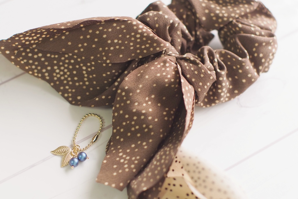 秋冬ベリーのドットシュシュ