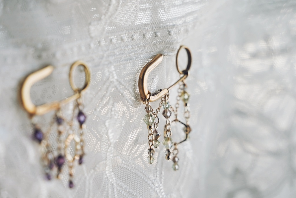 真鍮金具のシャンデリアブローチ