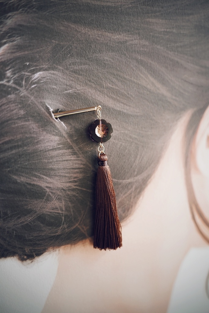 早春梅の髪飾り