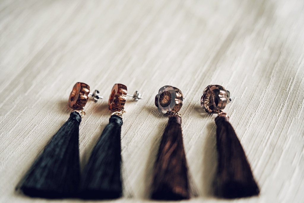 早春梅の耳飾り