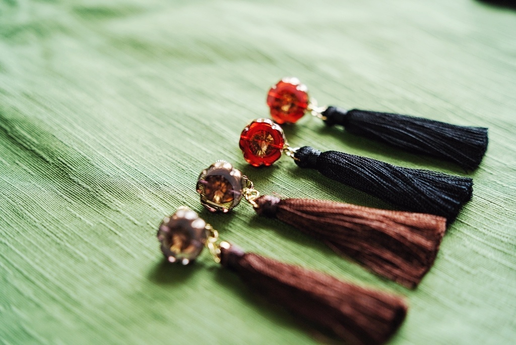 早春梅の耳飾り