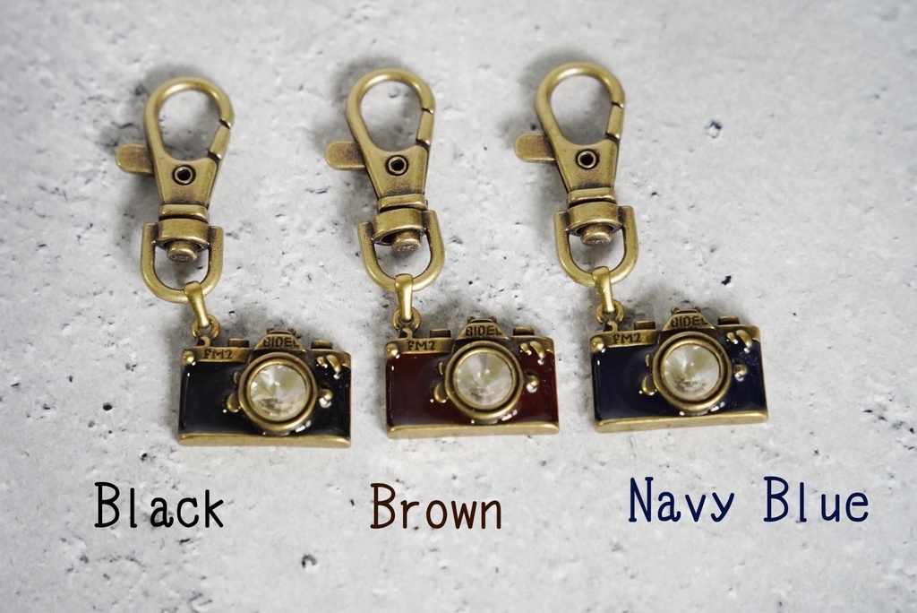 アンティーク調カメラキーホルダー