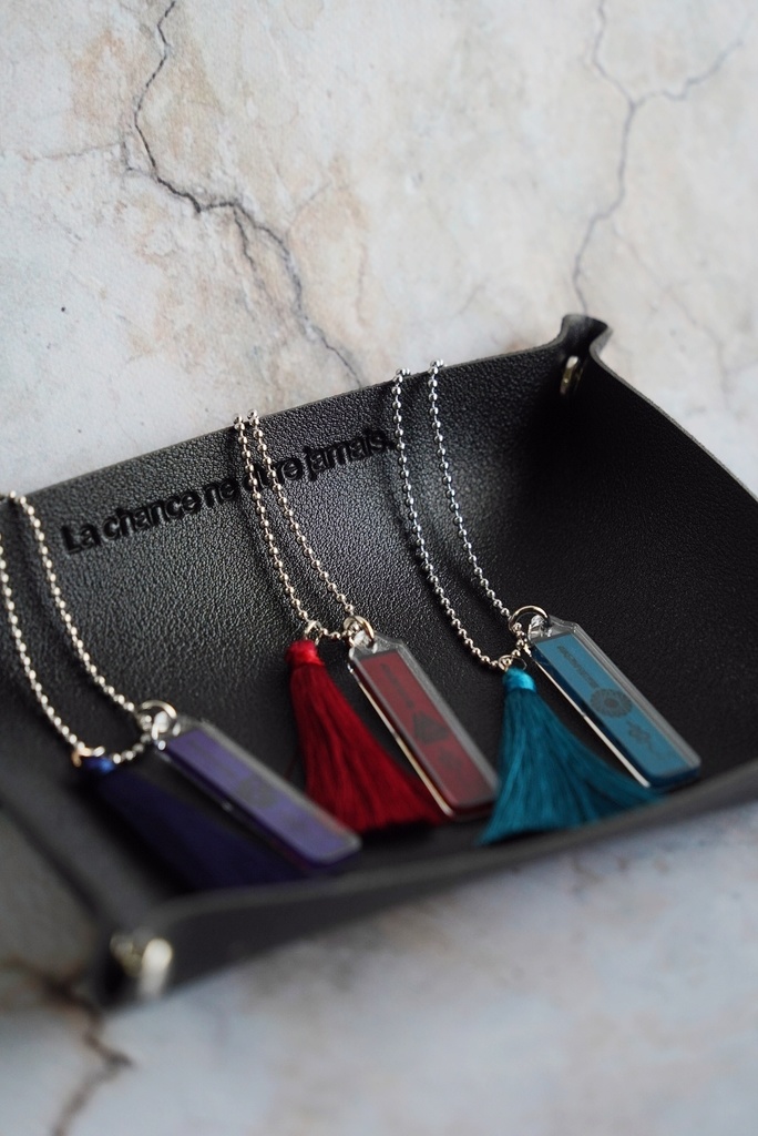 キュウキュウニョリツリョウの首飾り