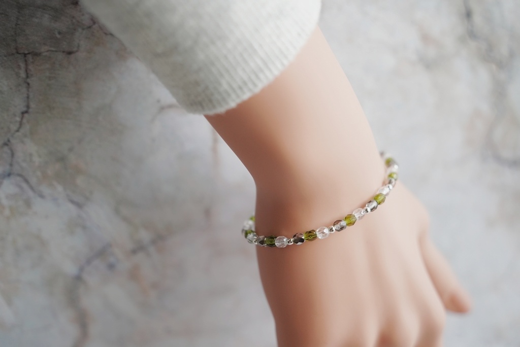 チェコビーズのブレスレット