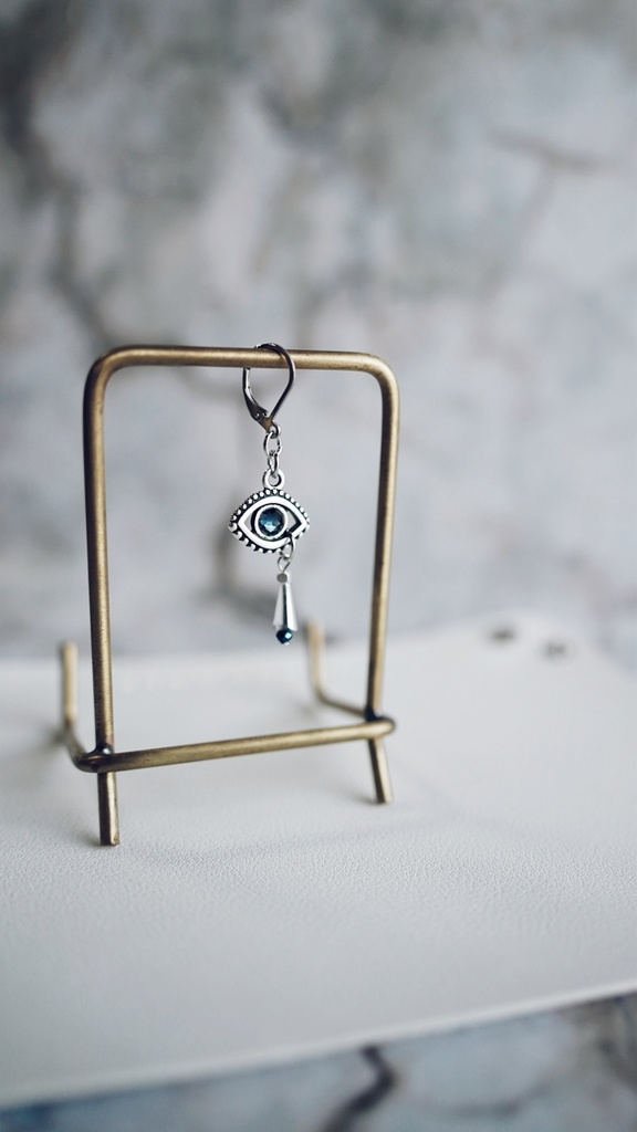 落涙の耳飾り【一個売り】