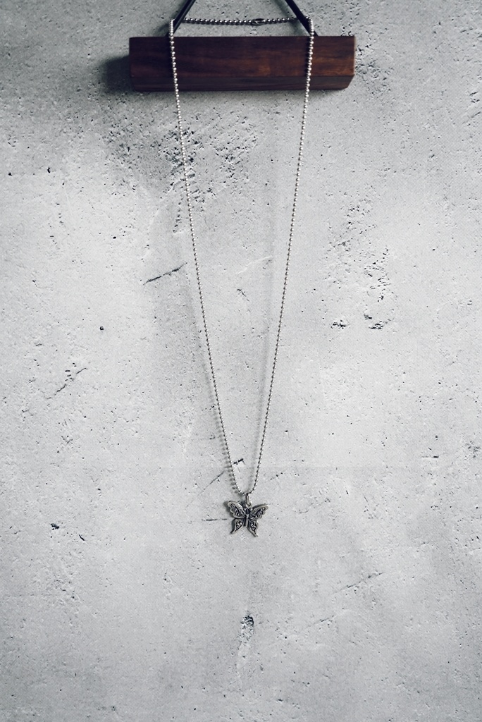 メタルパーツのネックレス