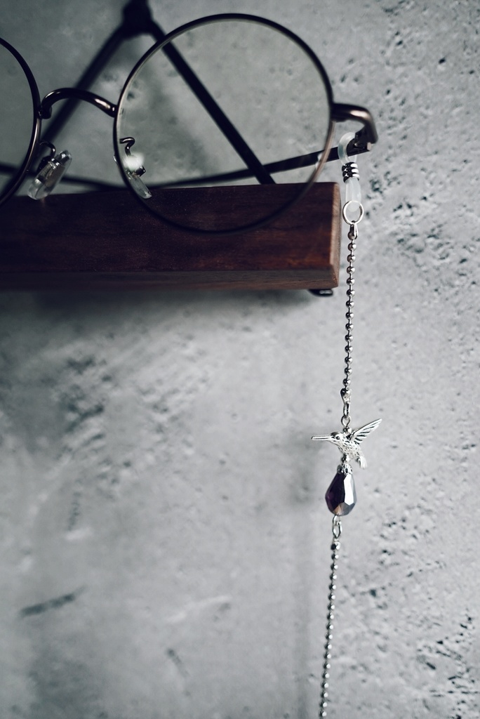 蜂鳥の眼鏡チェーン