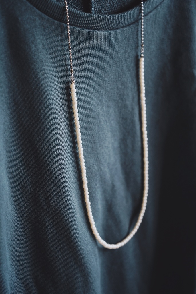 パールのロングネックレス