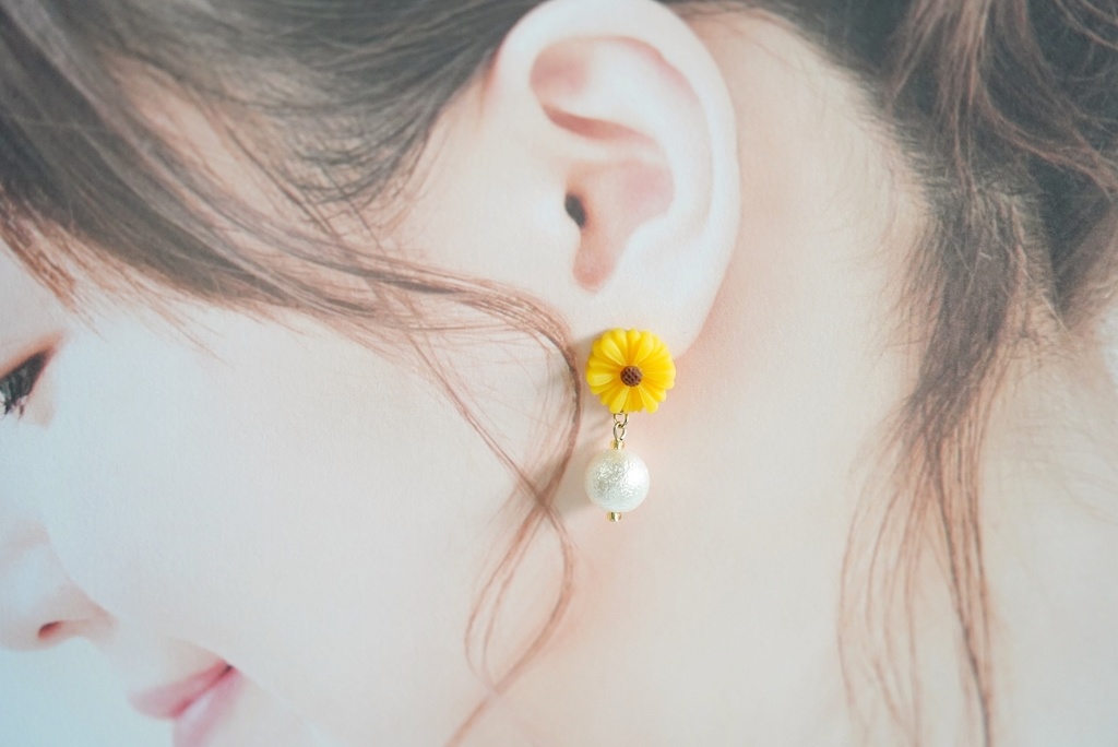 花手毬の耳飾り