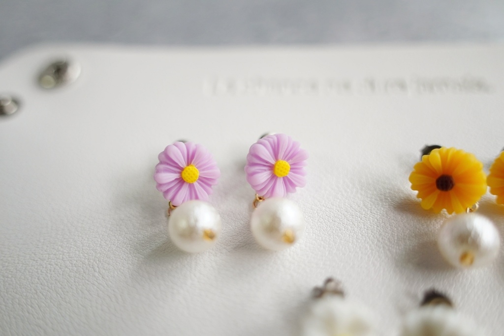 花手毬の耳飾り