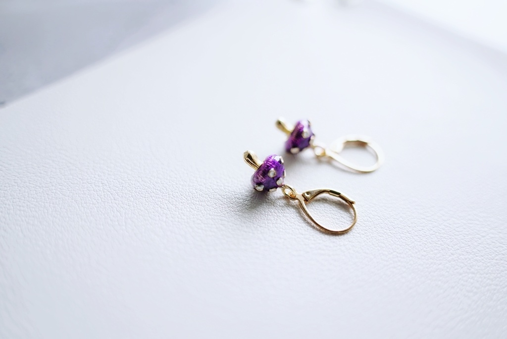 紫茸の耳飾り
