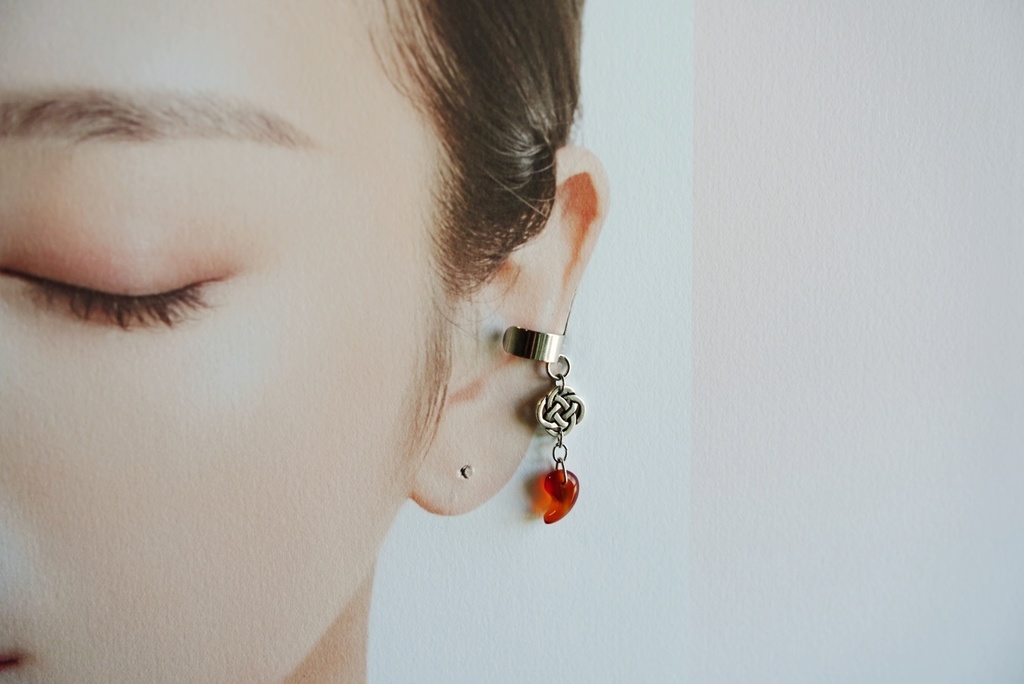 綾と勾玉のイヤーカフ【1個売り】