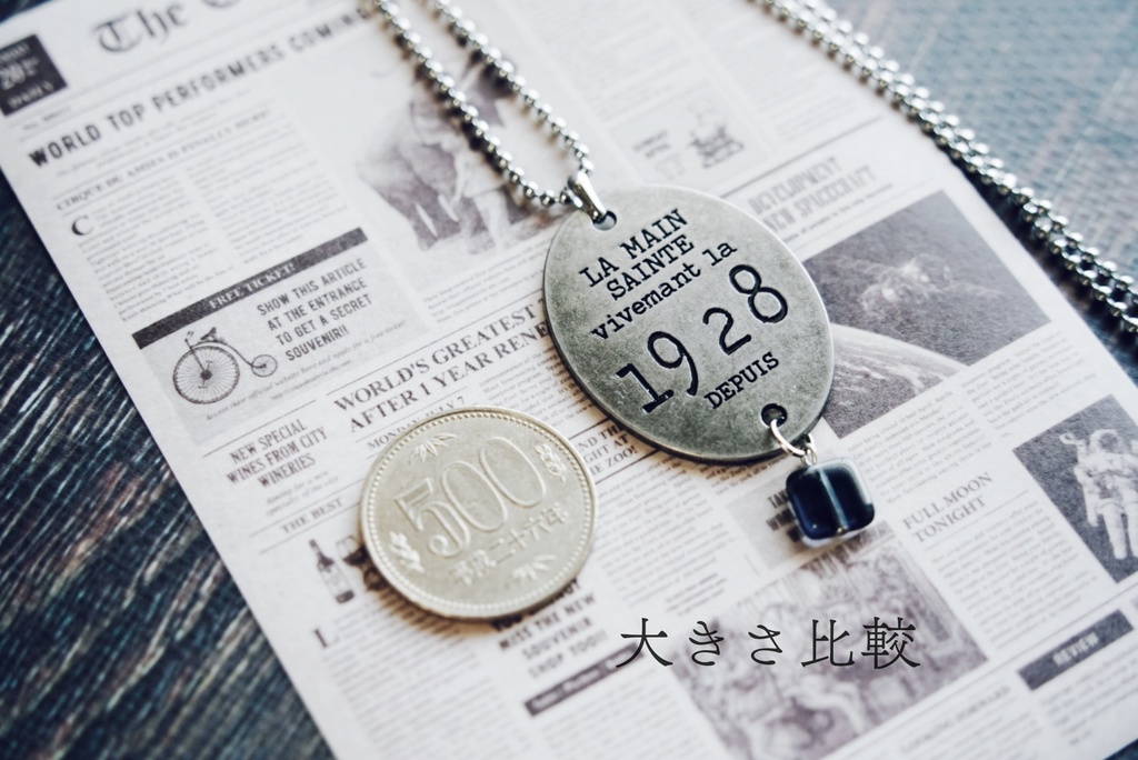 鈍色タグのネックレス