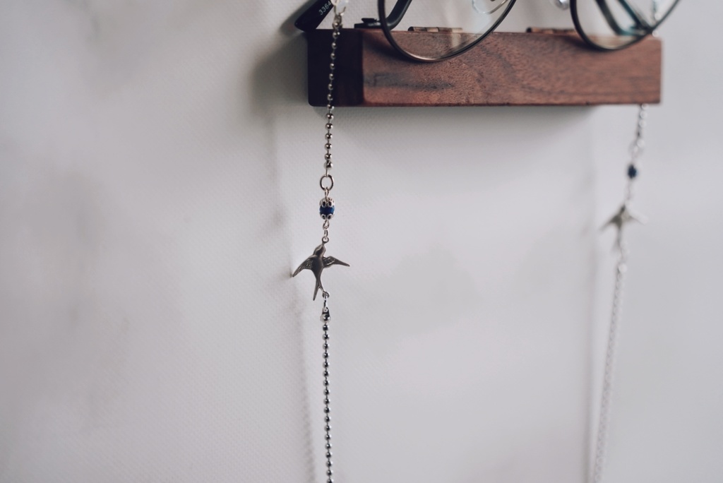 ツバメの眼鏡チェーン