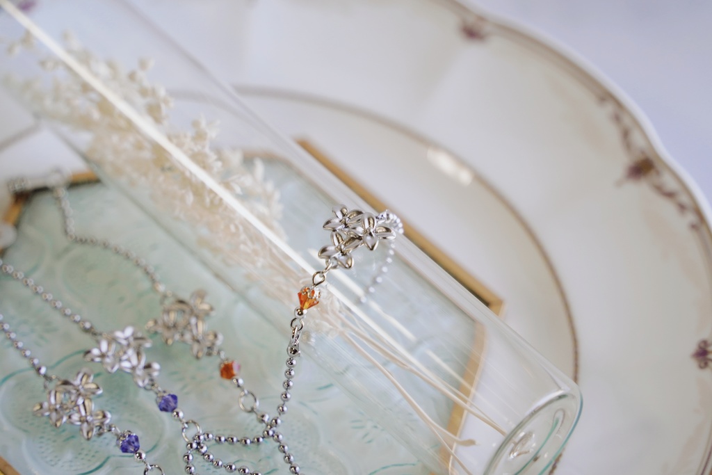 金木犀と紫陽花の眼鏡チェーン