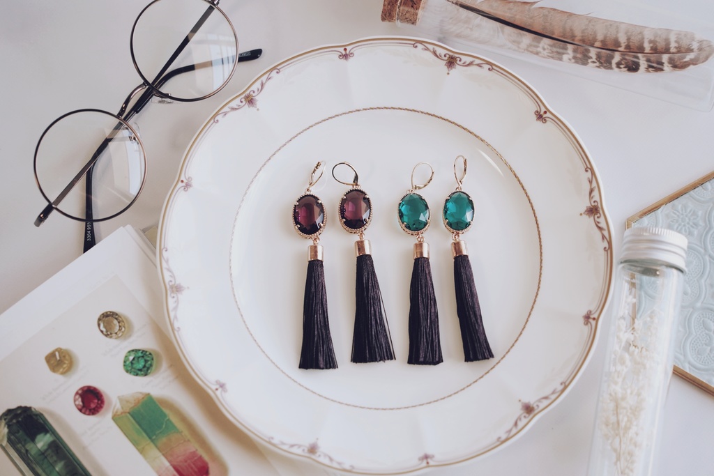 煌めくジュエルの耳飾り