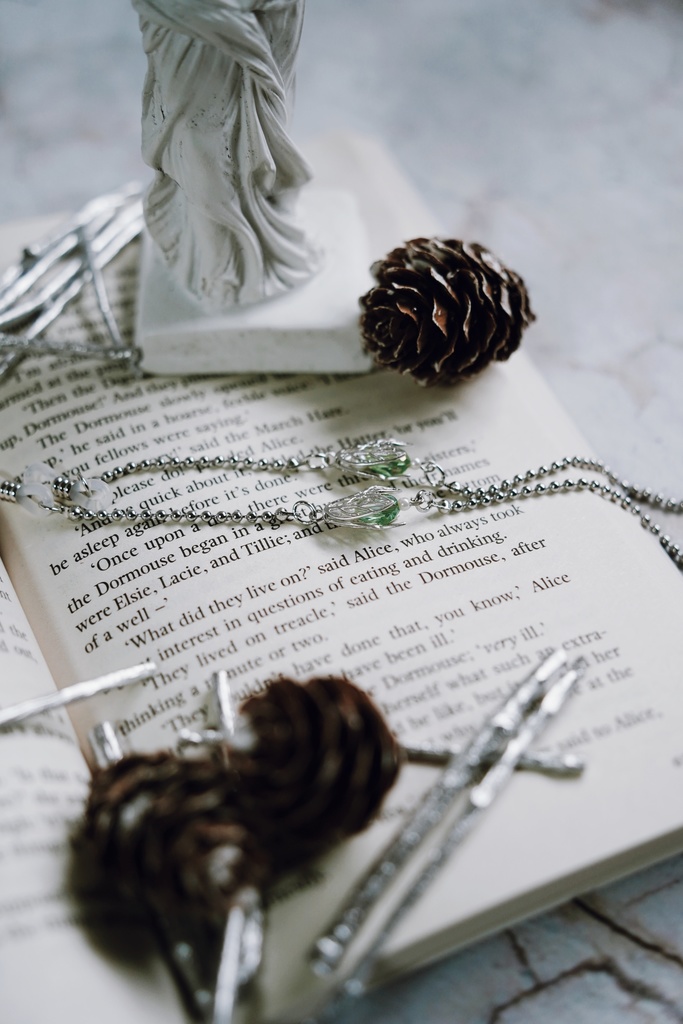 精霊石の眼鏡チェーン