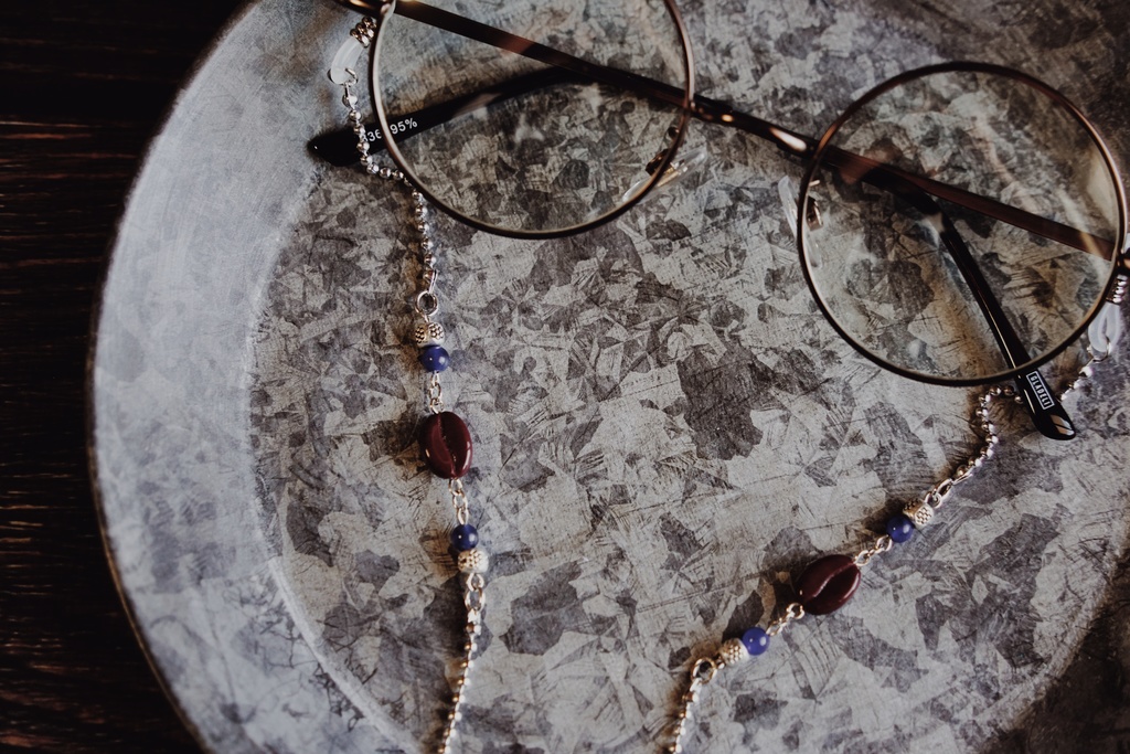 珈琲豆の眼鏡チェーン