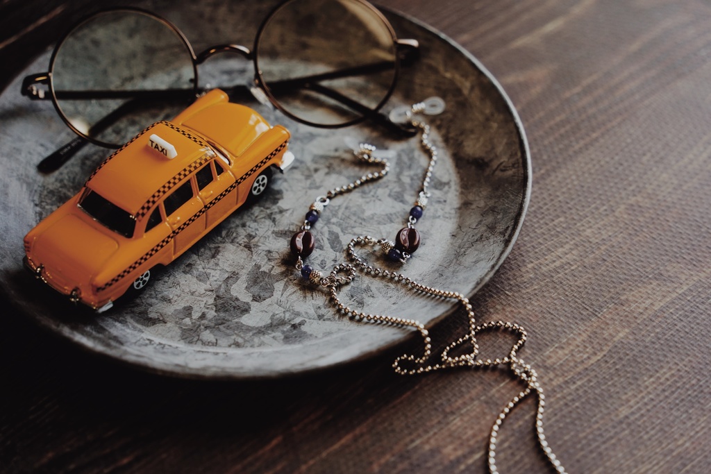 珈琲豆の眼鏡チェーン