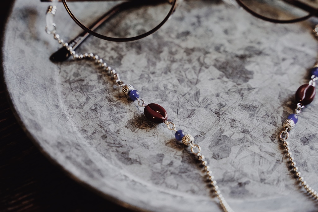 珈琲豆の眼鏡チェーン