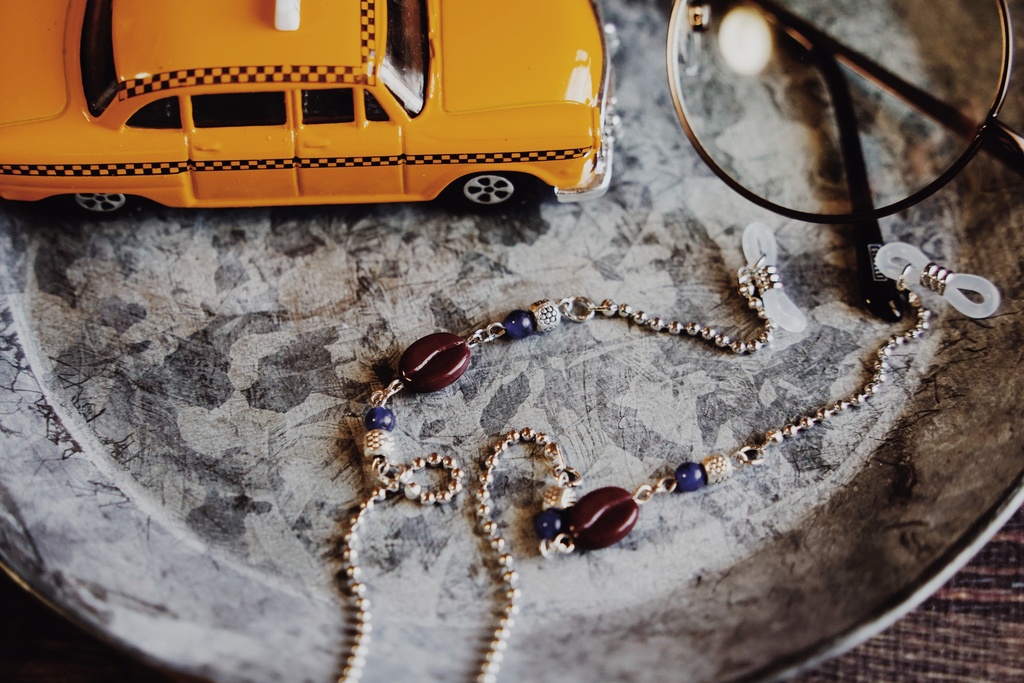 珈琲豆の眼鏡チェーン