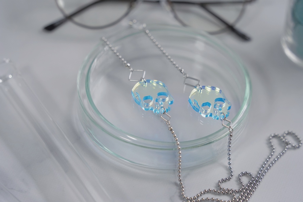 夢色スカルの眼鏡チェーン