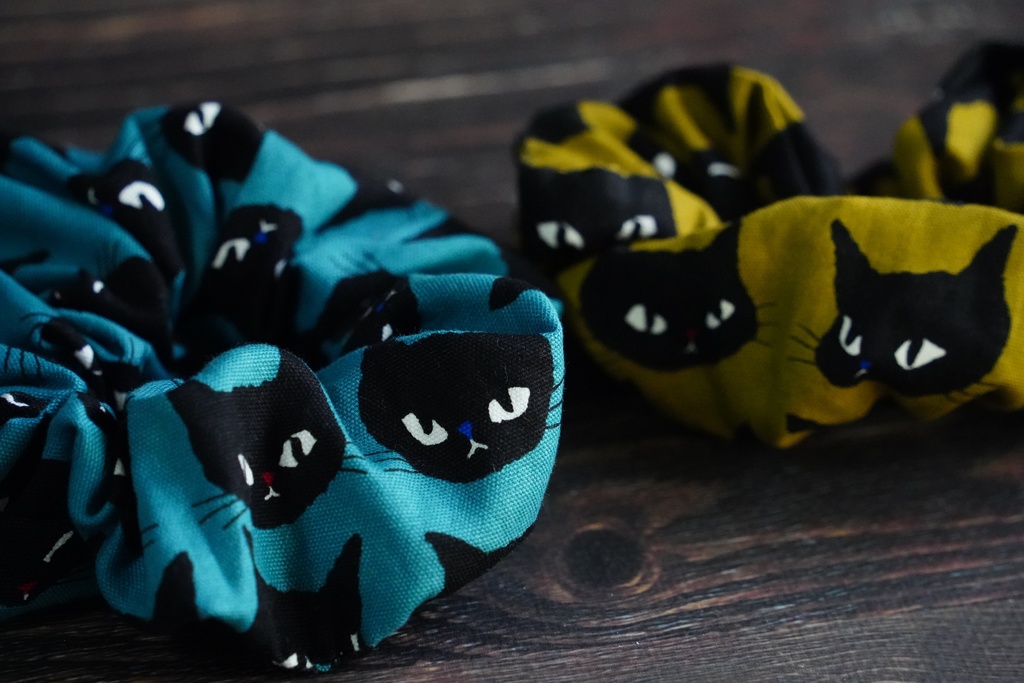 シンプルなシュシュ