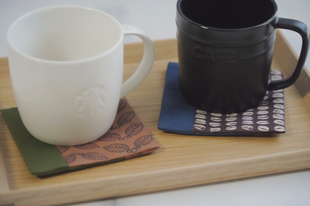 ツートンカラーのコースター